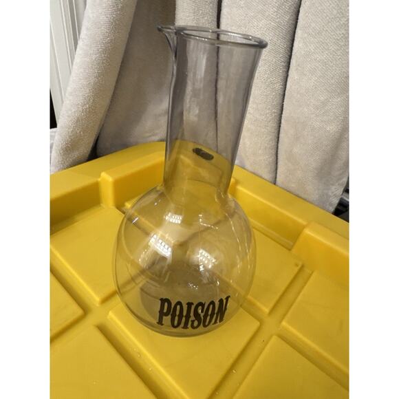 Poison Clear Flask Halloween Plastic Vase Decor Decorations Spooky Scary - Picture 1 of 5